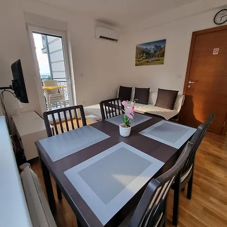 Dusa Apartment *